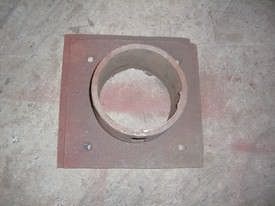 低價(jià)廠供 優(yōu)質(zhì)輥道耐磨護(hù)套與拋丸機(jī)械配件鑄造方案