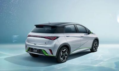 大眾、特斯拉、比亞迪新能源“軍備競(jìng)賽”，誰才是純電天花板？